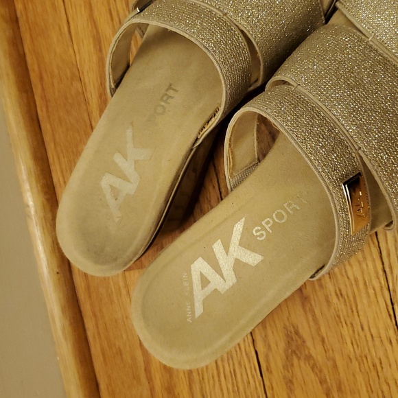 Anne Klein Women's Gold Sparkle Wedge Sandals - Picture 11 of 13